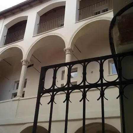 Aquila Antica Bed & Breakfast 4*