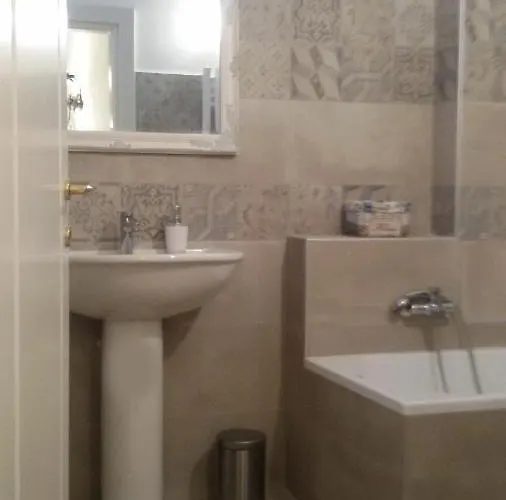 B&B Aquila Antica 라킬라